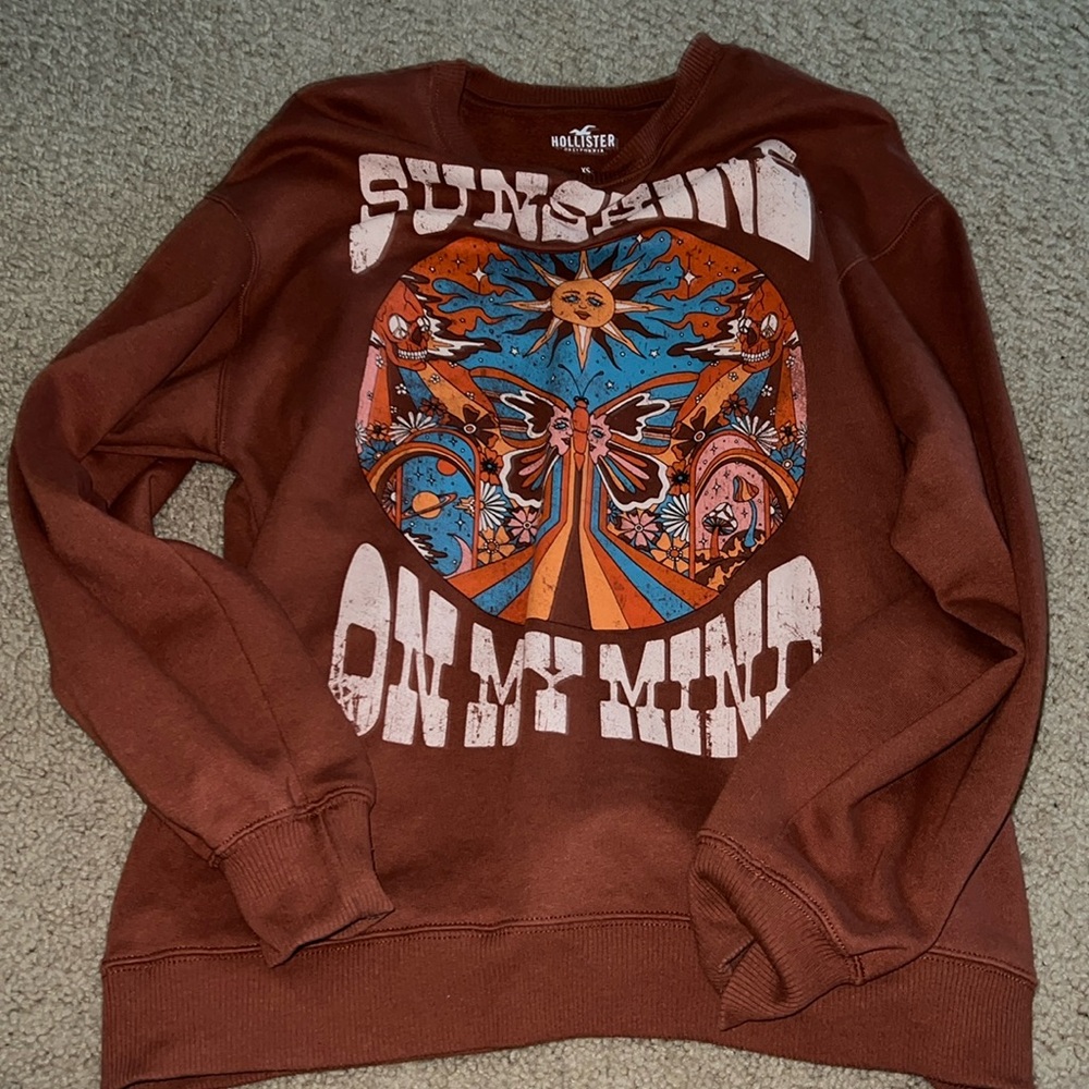 Hollister sweater